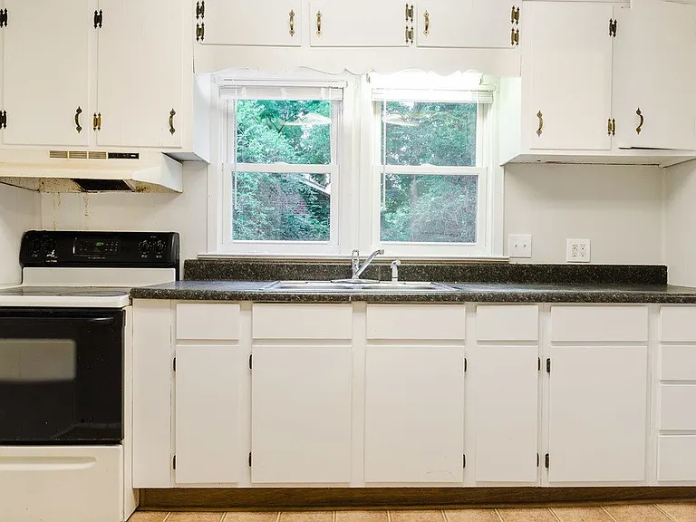 1233 Cheshire Ave — Photo 7