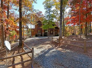 322 Hope Dr, Blue Ridge, GA 30513