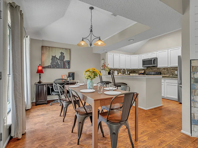 3808 Beaumont Ln — Photo 24
