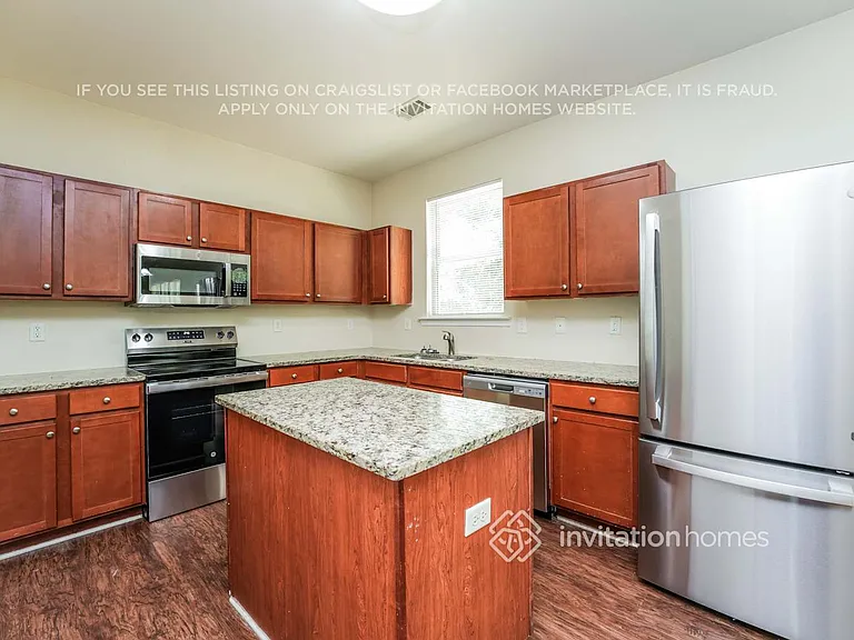 3447 Rosebud Park Dr — Photo 6