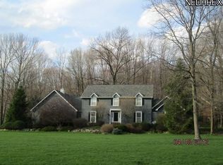 3915 N Shore Dr, Akron, OH 44333