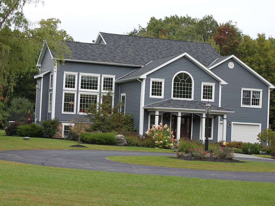 1st image of 976 Benedict Rd