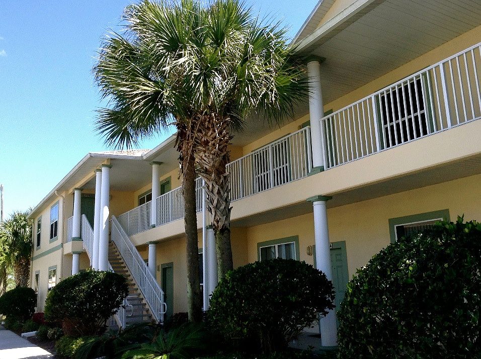 1st image of 3121 Sun Lake Ct APT B