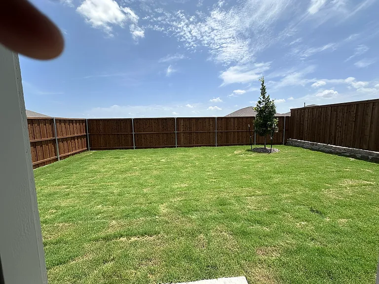1340 Alfred St — Photo 13