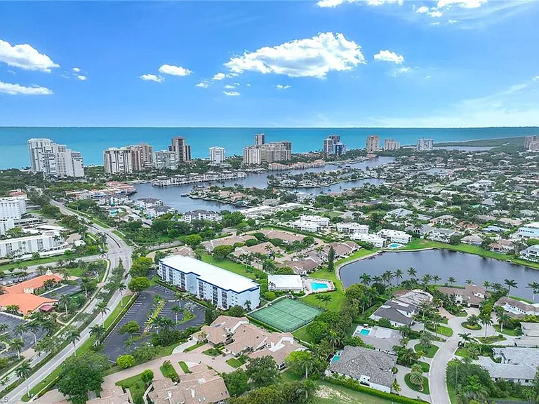 571 Park Shore Dr #G-6 — Photo 37