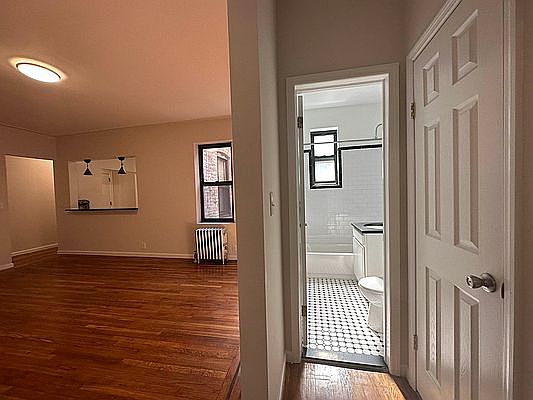 4th image of 45-56 42nd St #2F