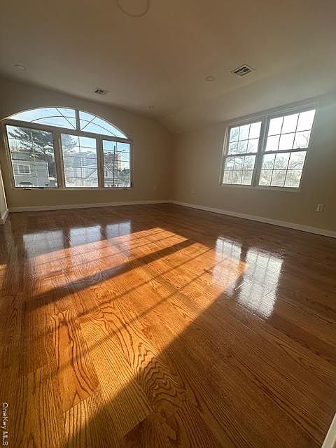 1st image of 13414 159th St Floor 2