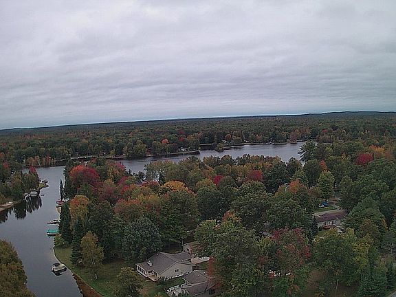 3rd image of 889 Springwood Dr