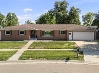 205 11th Ave, De Witt, IA 52742