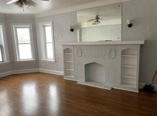 10630 S Avenue A FLOOR 2, Chicago, IL 60617