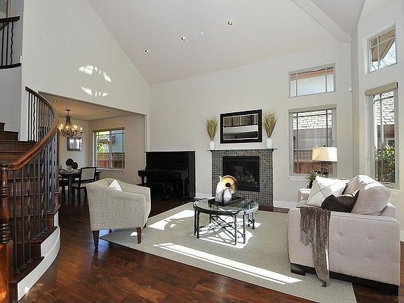4th image of 2130 Oakley Ave
