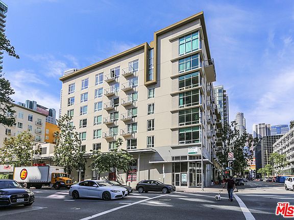 3rd image of 645 W 9th St APT 417