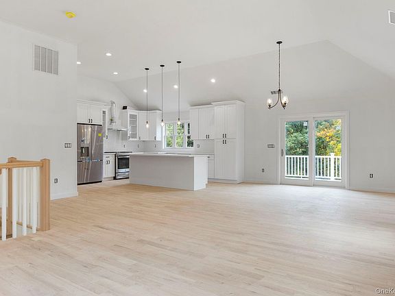 3rd image of 73 Farm To Market Road