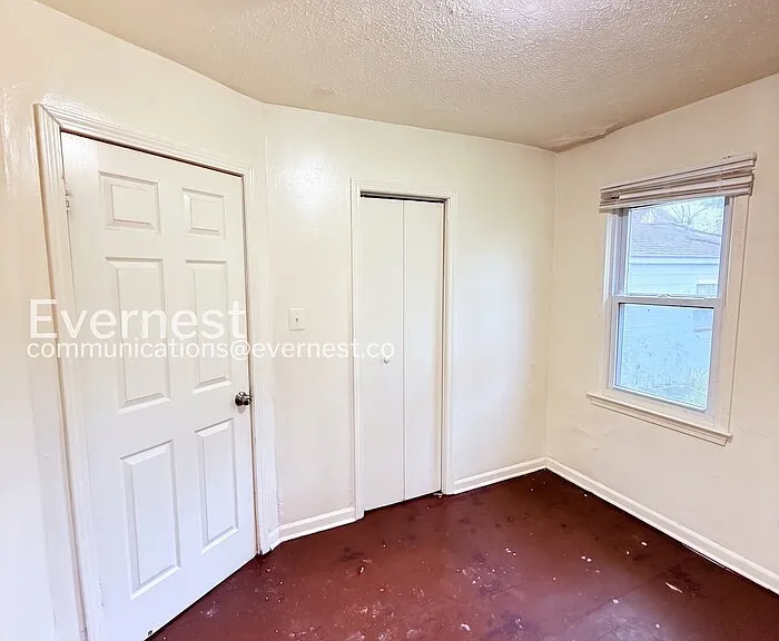 18659 Shaftsbury Ave — Photo 17