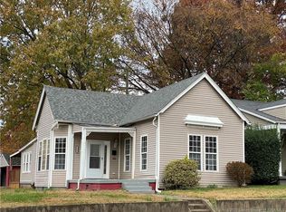 1029 S Virginia Ave, Clarksville, IN 47129