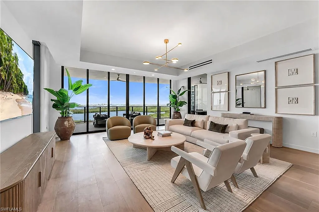 2 bed, 3.0 bath, 2628 sqft, $25,000 — Photo 2