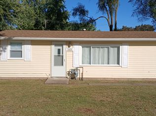 7525 Cadet Rd, Machesney Park, IL 61115