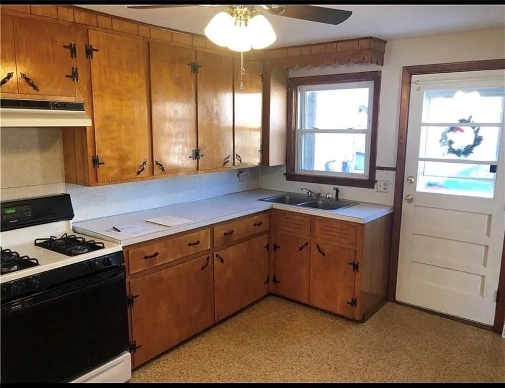 2 bed, 1.0 bath, 680 sqft, $1,500 — Photo 2