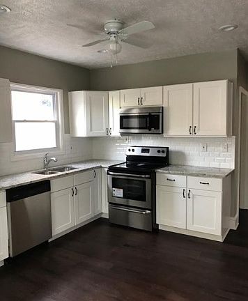 3rd image of 2164 McKinley Ave