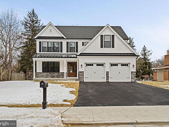 2nd image of 305 Glenway Rd