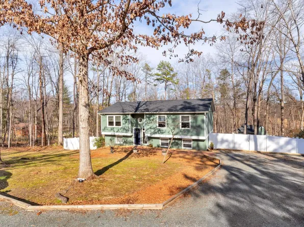 352 Buck Mountain Rd, Earlysville, VA 22936