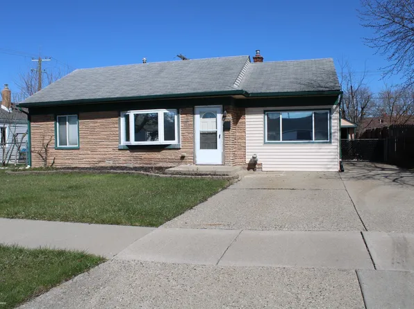 27380 Woodmont St, Roseville, MI 48066