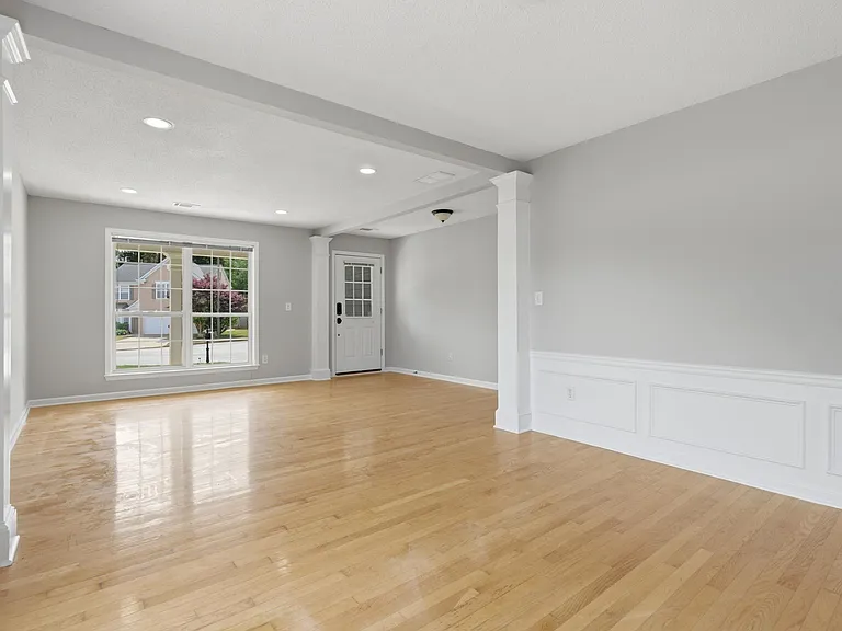 2533 Boxbourne Ct SE — Photo 32