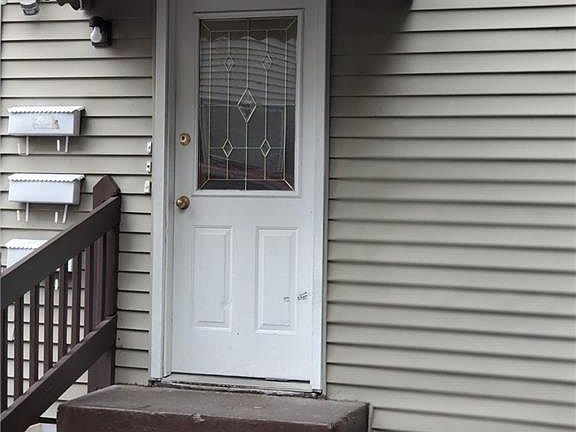 2nd image of 65 Lincoln Ave