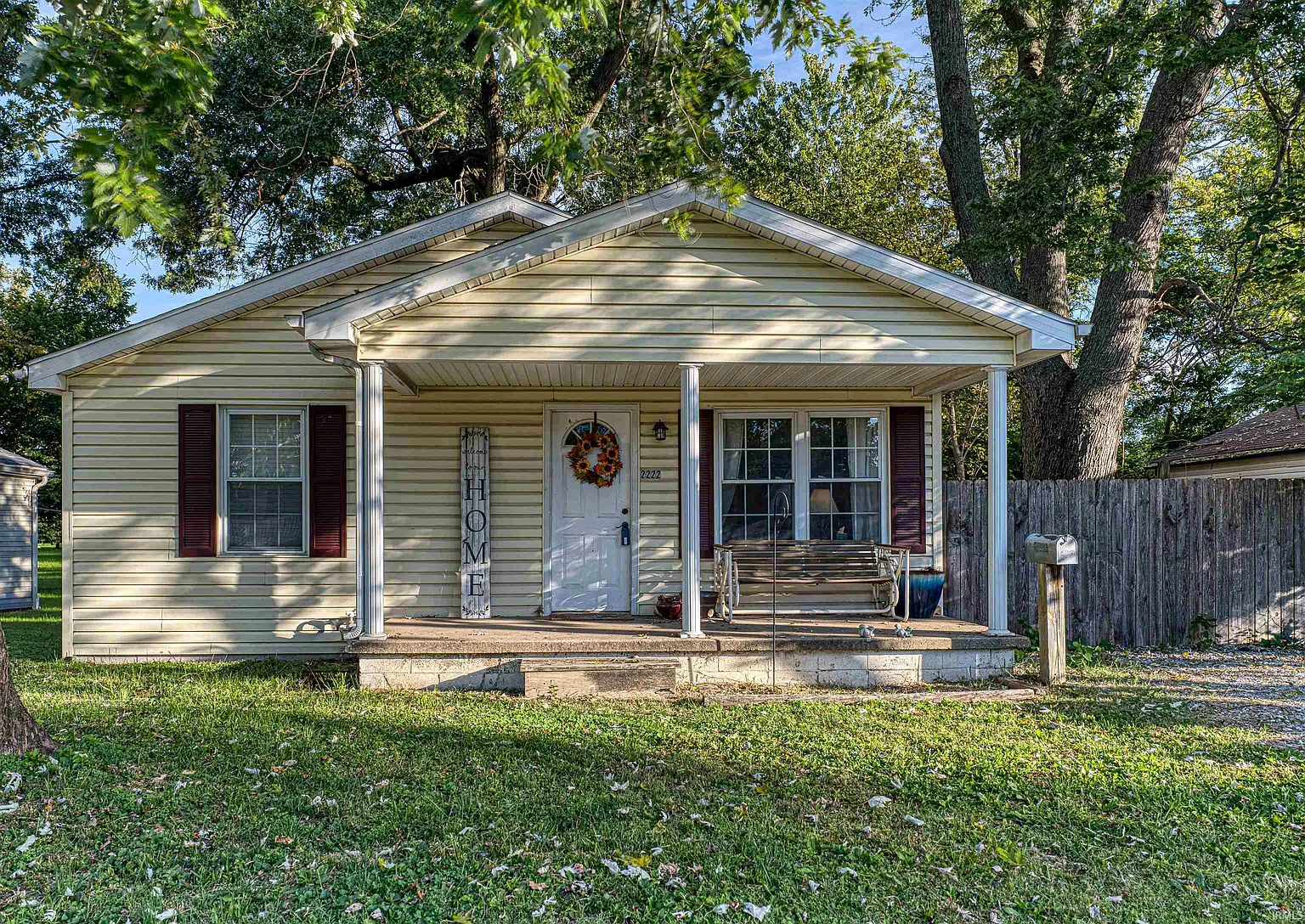 2222 Kathleen Ave photo 1
