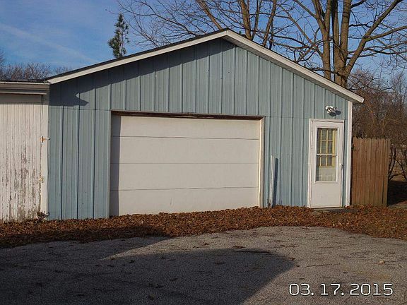 4th image of 9246 Main St