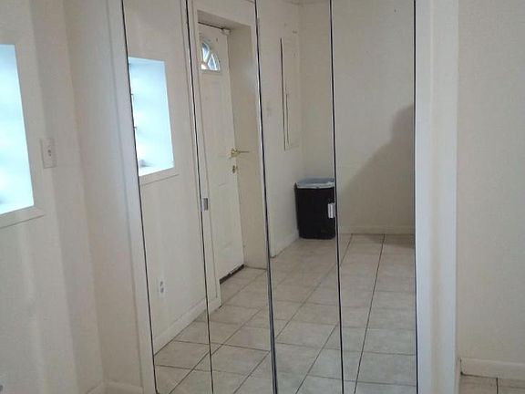 2nd image of 3 Albermarle Ave