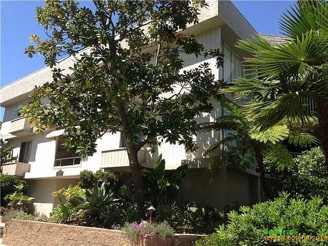 1st image of 810 C Ave