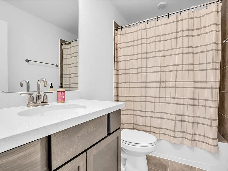 17822 Carnation Glen Dr — Photo 27