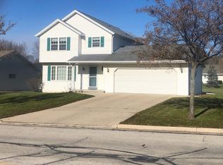2667 Greenbrier Rd, Green Bay, WI 54311