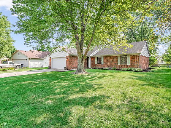 3rd image of 833 Ironwood Trl
