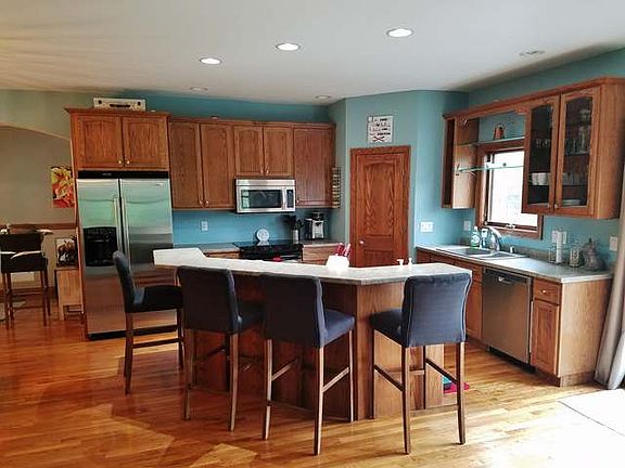 2nd image of 301 Esker Heights Dr