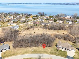 Stonegate Dr #87, Oshkosh, WI