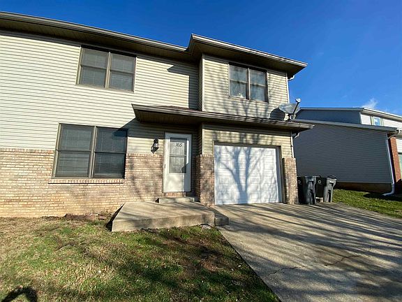 2nd image of 165 E Willow Ct