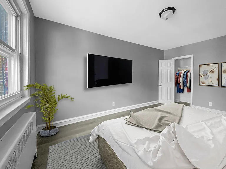 Oxford Gardens Apartments — Photo 6