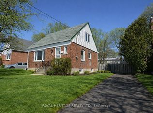 17 Kingswell Cres, Toronto, ON M1L3E2