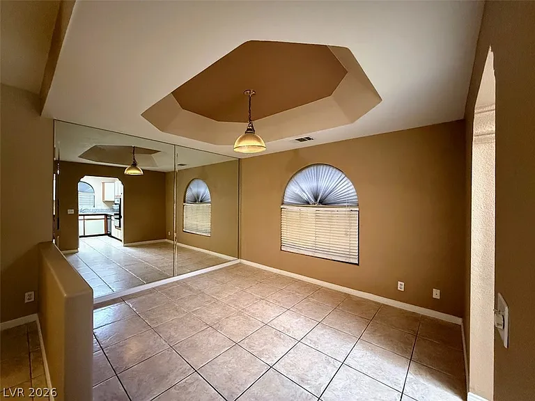 1403 Santa Margarita St #D — Photo 8