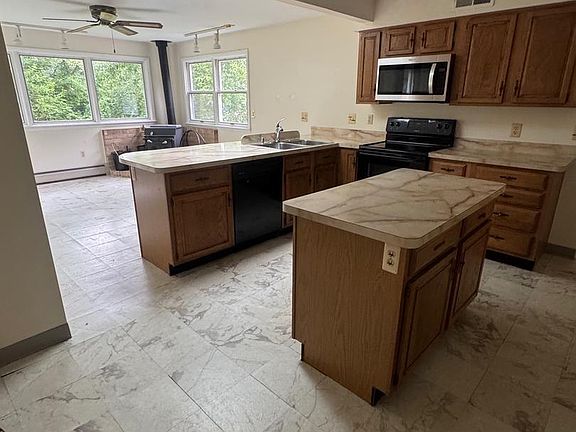 5th image of 4046 Elizabeth Ln