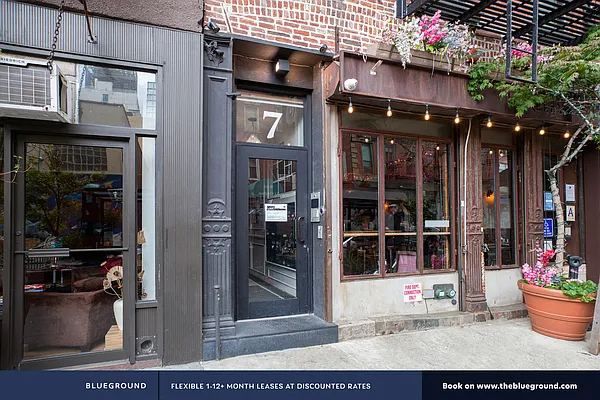 Rented by The Blueground | media 25