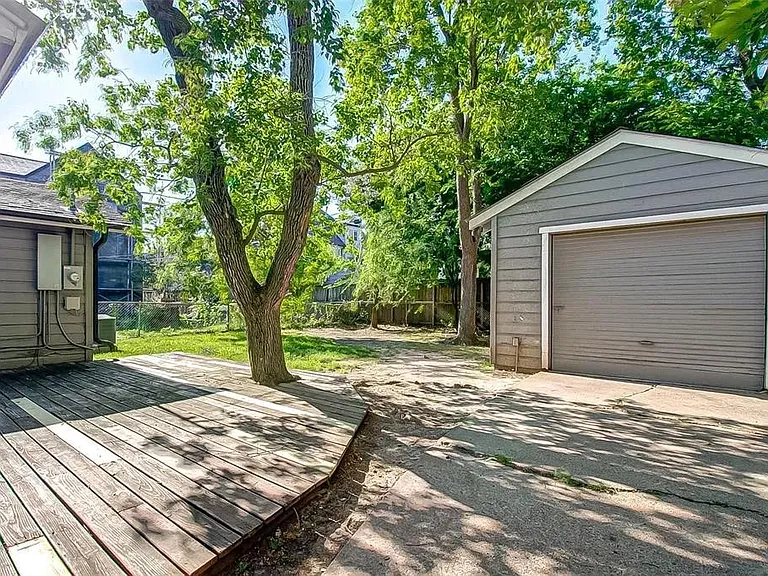 4409 Effie St — Photo 8