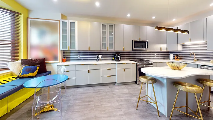 Sold by Harlem Lofts | media 20