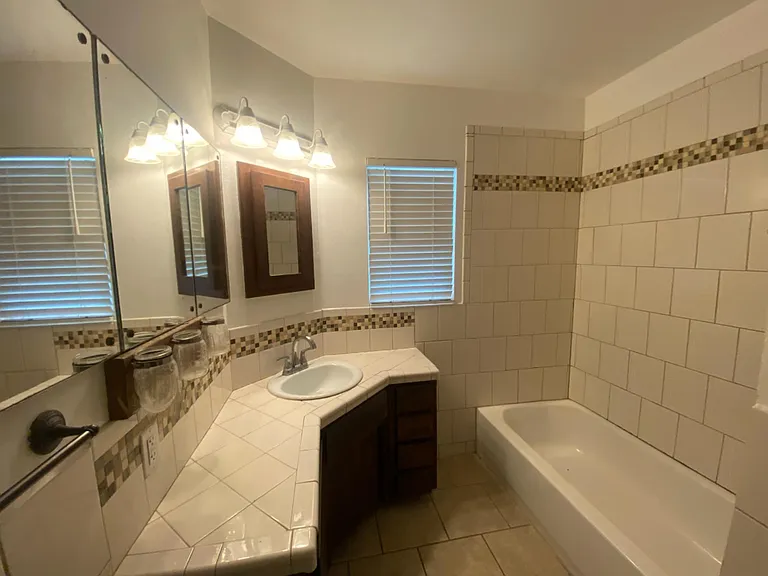 2535 Rose Marie Dr — Photo 5
