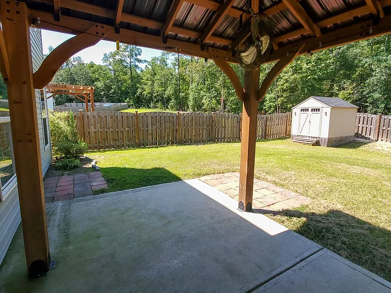 250 Bent Holly Dr — Photo 18