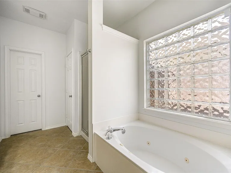 4426 Desert Cliff Ct — Photo 21