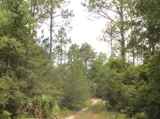 Welannee Blvd, Laurel hill, FL 32567