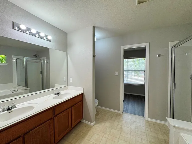 2311 Portwood Bend Cv — Photo 23